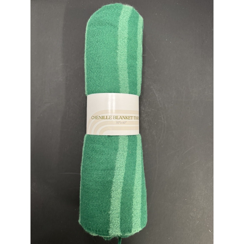 Chenille Throw Blanket 50"x 60" with Fringed Edges - Green- LOT Of 4 - NEW - Picture 2 of 5